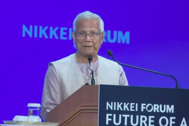 সুষ্ঠু নির্বাচনের মাধ্যমে গণতন্ত্রকে শান্তিপূর্ণ রূপান্তরের লক্ষ্যে কাজ করছি