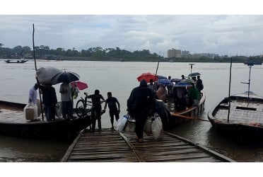 বঙ্গোপসাগরে নিম্নচাপ, উপকূলে টানা বৃষ্টিপাত