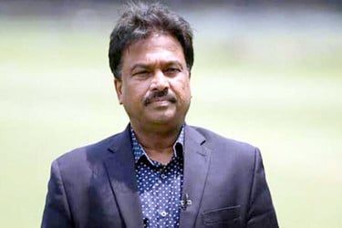 চিঠির জবাবে আদালতে যাওয়ার কথা ভাবছেন ফারুক