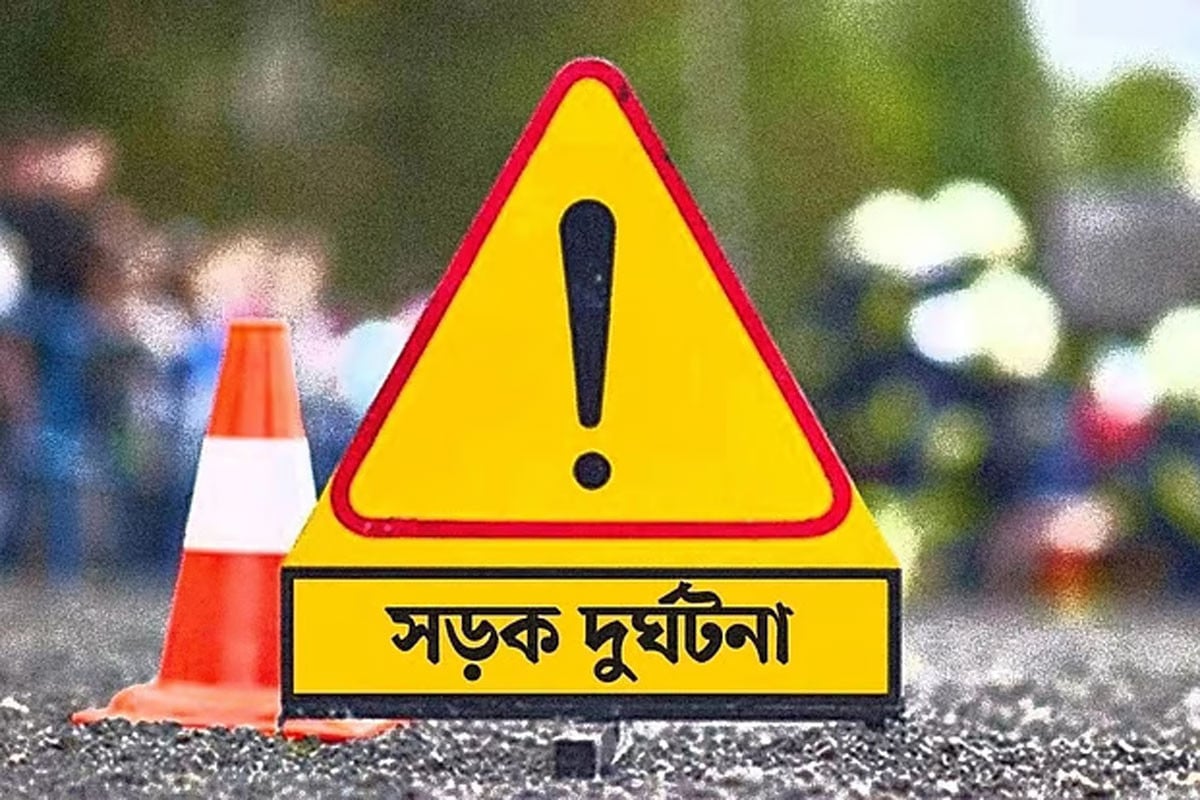 স্বজনের লাশ দেখে ফেরার পথে সড়কে ঝরল শিশুসহ ৩ প্রাণ
