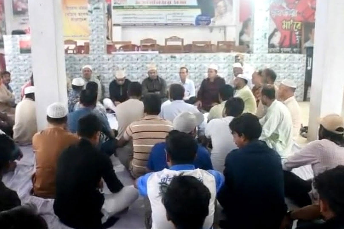 খাগড়াছড়িতে শহীদ প্রেসিডেন্ট জিয়াউর রহমানের শাহাদাত বার্ষিকীতে দোয়া