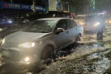জলাবদ্ধতা নিরসনে জরুরি কন্ট্রোলরুম স্থাপন করেছে ডিএনসিসি