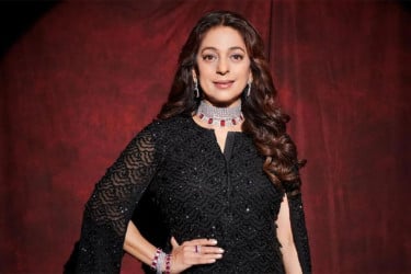 ‘আমি যাদের নায়িকা হয়েছি, সকলেই পরে মেগাস্টার হয়েছেন’