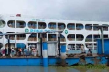 চাঁদপুরে লঞ্চ চলাচল স্বাভাবিক