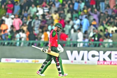 এক ম্যাচ আগেই সিরিজ হার