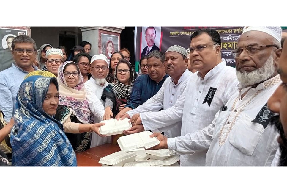 নানা আয়োজনে দিনাজপুরে
 শহীদ জিয়ার শাহাদাতবার্ষিকী পালিত