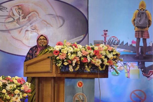 তামাকের বিরুদ্ধে আমাদের সোচ্চার হতে হবে: স্বাস্থ্য উপদেষ্টা