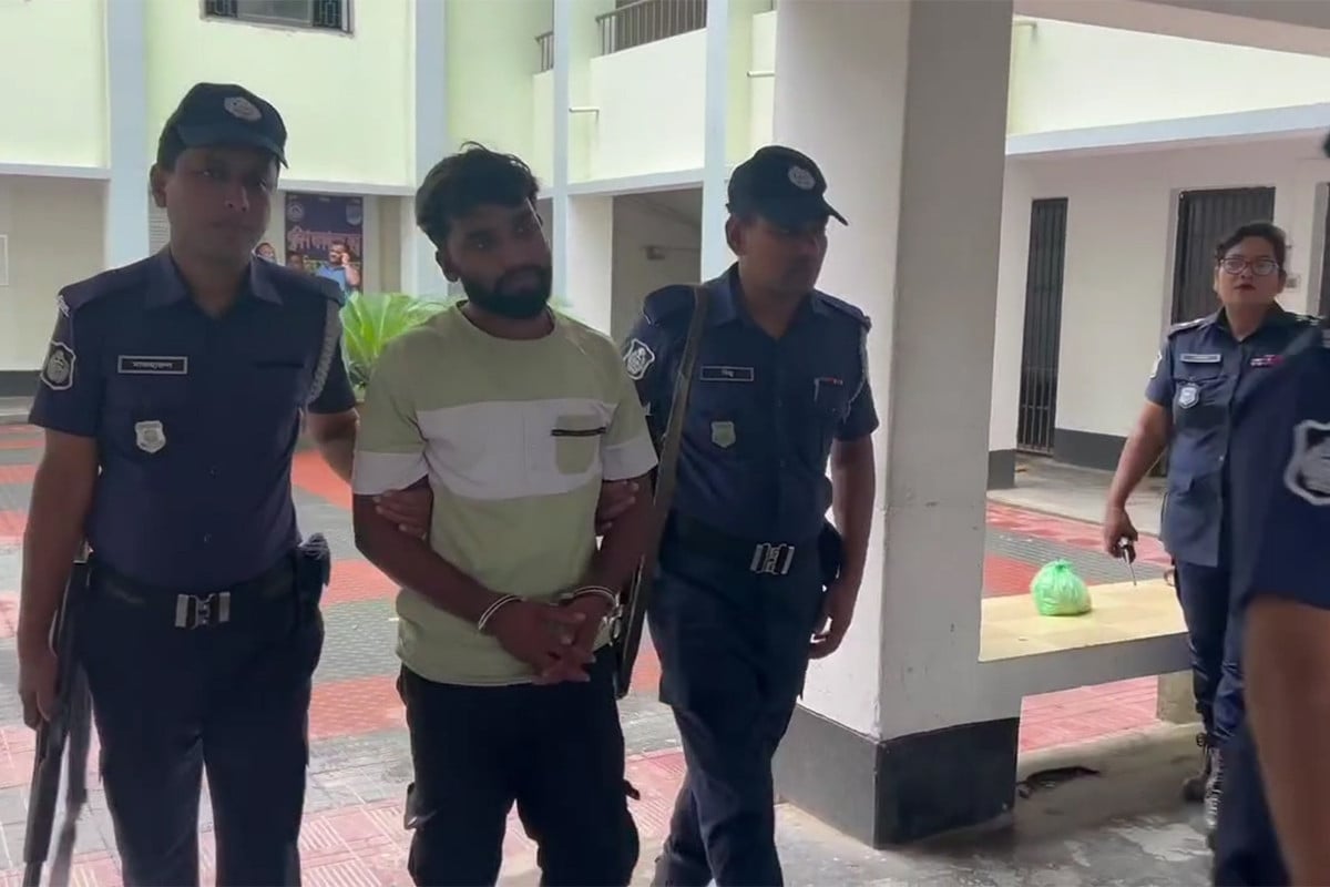 শিবচরে প্রাইভেটকারে ৬৮০০ পিস ইয়াবাসহ মাদক ব্যবসায়ী আটক