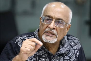অর্থনীতি নিয়ে রোডম্যাপ না থাকায় হতবাক হয়েছি : ড. দেবপ্রিয়
