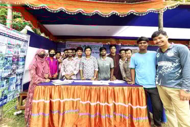 ভর্তিচ্ছুদের সহায়তায় দিনাজপুর সরকারি কলেজে শুভসংঘের হেল্প ডেস্ক