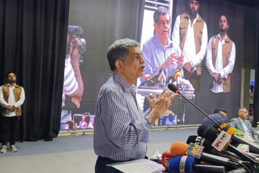 সস্তা জনপ্রিয়তার জন্য শিক্ষার্থীদের খয়রাতি মার্ক দেওয়া হবে না : শিক্ষা উপদেষ্টা