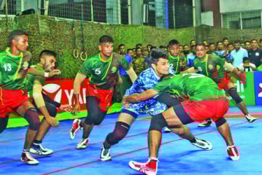 অপরাজিত চ্যাম্পিয়ন সেনাবাহিনী