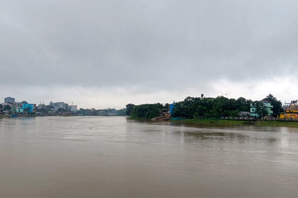 সিলেটে সুরমা-কুশিয়ারার পানি বিপৎসীমা ওপরে, রেকর্ড বৃষ্টিপাতে জনদুর্ভোগ