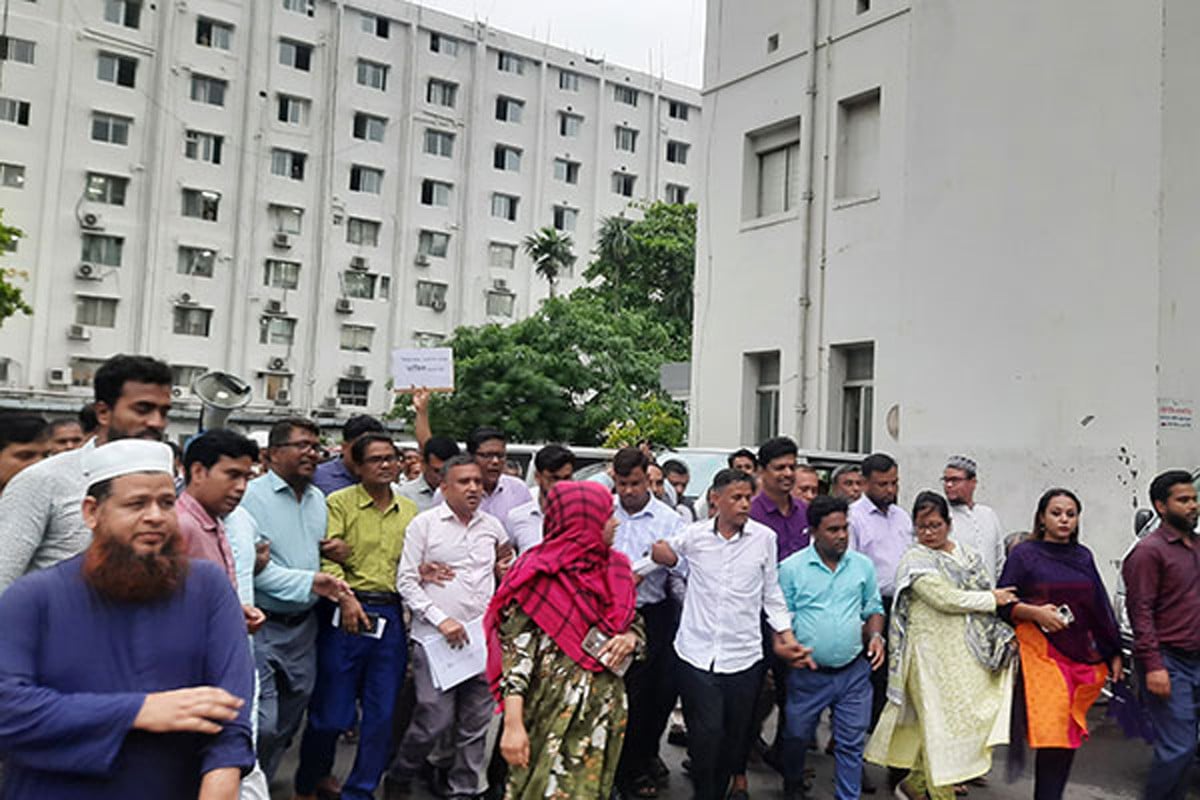 সচিবালয়ে আজও বিক্ষোভ