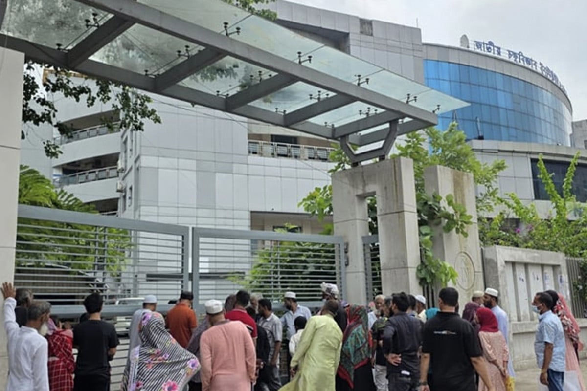 চক্ষু হাসপাতালের চিকিৎসাসেবা আজও বন্ধ