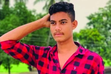 চুয়াডাঙ্গায় দুই মোটরসাইকেলের সংঘর্ষে কিশোর নিহত