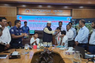 গোপালগঞ্জে বিশ্ব দুগ্ধ দিবসে দুধপান করল ৭২০ শিশু