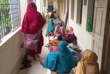 লালপুর হাসপাতালে বেড়েছে ডায়রিয়া রোগীর সংখ্যা