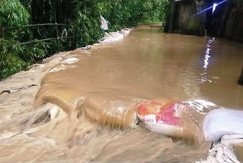 ভাসছে জকিগঞ্জ, আশ্রয়কেন্দ্র চালু