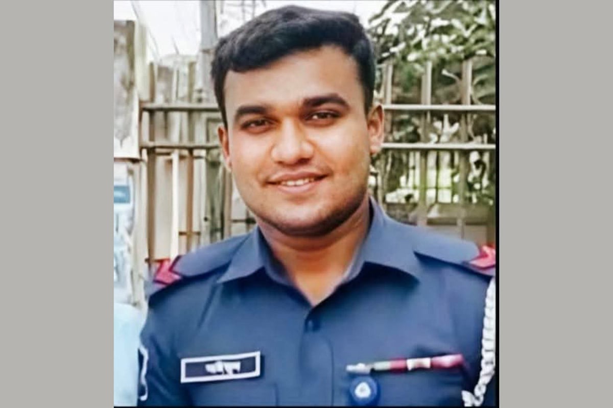 মেঘনায় ট্রলার ডুবি; ২ দিনেও খোঁজ মেলেনি পুলিশ সদস্য সাইফুলের