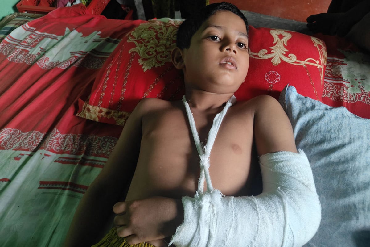 শিক্ষকের বিরুদ্ধে মাদ্রাসা ছাত্রের হাত ভেঙে দেওয়ার অভিযোগ