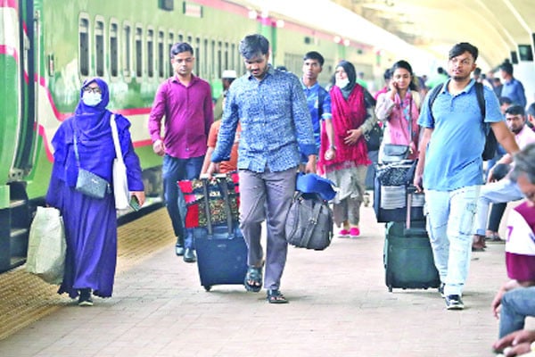 স্বস্তি-অস্বস্তির ঈদযাত্রা