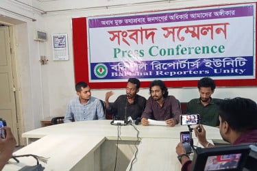 ‘ভাই একজন ছাত্র হয়ে কিভাবে প্রাডো গাড়ি ব্যবহার করেন?’