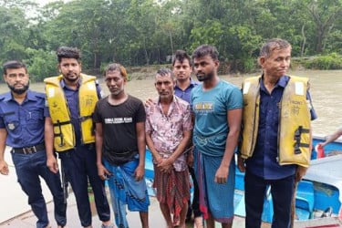 মেঘনায় নৌযান থেকে চাঁদাবাজি, তিনজনকে কারাদণ্ড
