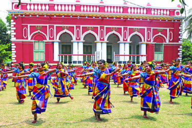 ঝিনাইদহে বৃষ্টিভেজা অসাধারণ ইত্যাদি