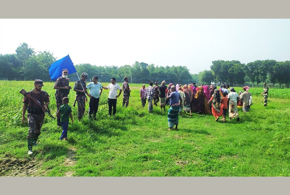 সীমান্তে শেষবারের মতো মায়ের মুখ দেখল বাংলাদেশে বসবাসকারী দুই মেয়ে