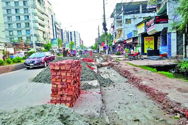 সমন্বয়হীনতায় প্রকল্পের টাকা জলে!