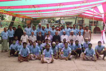 রাজধানীতে এখনও পঞ্চায়েত প্রথা, সব ঘরেই পৌঁছাবে কোরবানির মাংস
