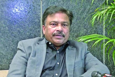 ফারুককে সরানো অবৈধ নয় কেন জানতে চেয়েছেন হাই কোর্ট