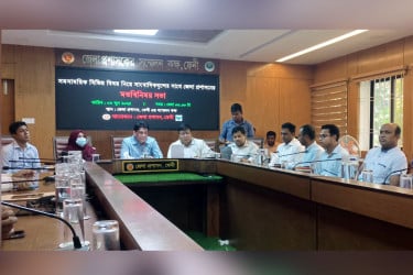 ফেনীতে সাংবাদিকদের সঙ্গে জেলা প্রশাসনের মতবিনিময়