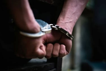 কক্সবাজারে ১০ হাজার ইয়াবাসহ প্রাইভেটকার চালক আটক