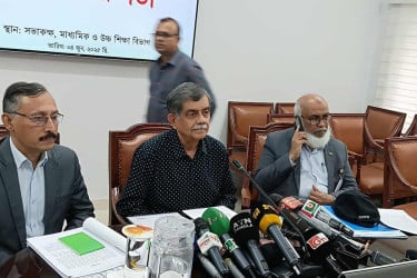 জুলাই থেকেই অনলাইনে কলেজ শিক্ষকদের বদলি প্রক্রিয়া শুরু : শিক্ষা উপদেষ্টা