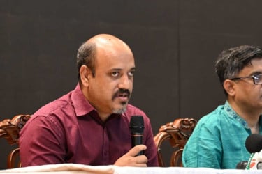 ভুল সংবাদ প্রকাশ করলে আইনানুগ ব্যবস্থা : আজাদ মজুমদার