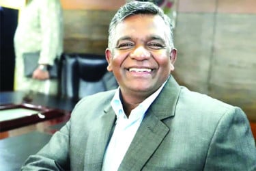 হামজাদের শুভ কামনায় বিসিবি সভাপতি