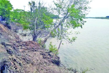 নতুন এলাকায় বন্যার শঙ্কা