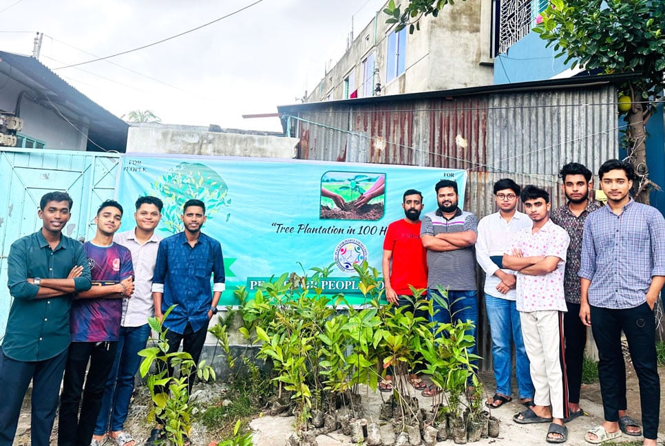 সিদ্ধিরগঞ্জে বিশ্ব পরিবেশ দিবসে শতাধিক বাড়িতে বৃক্ষরোপণ