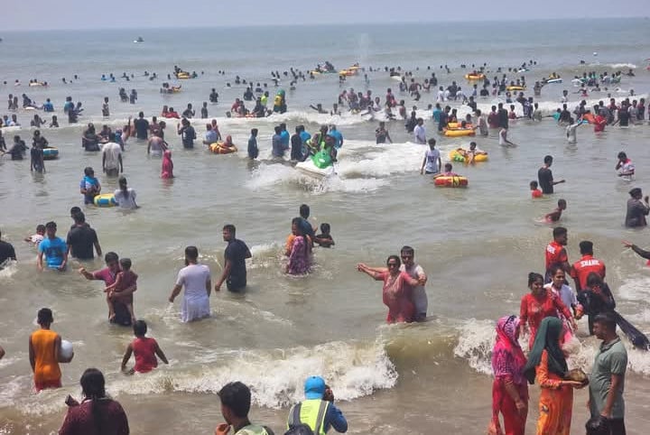 ঈদের লম্বা ছুটিতে পর্যটকরা ছুটবে কক্সবাজার