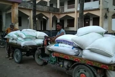 লালমনিরহাটে ভিজিএফের ১৫৪৫ কেজি ঈদের চাল জব্দ