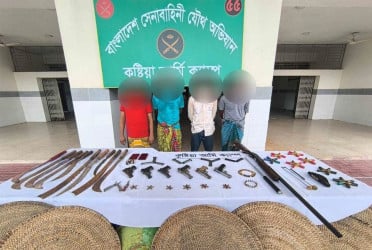 কুষ্টিয়ায় শীর্ষ সন্ত্রাসী লিপটন গ্রেফতার