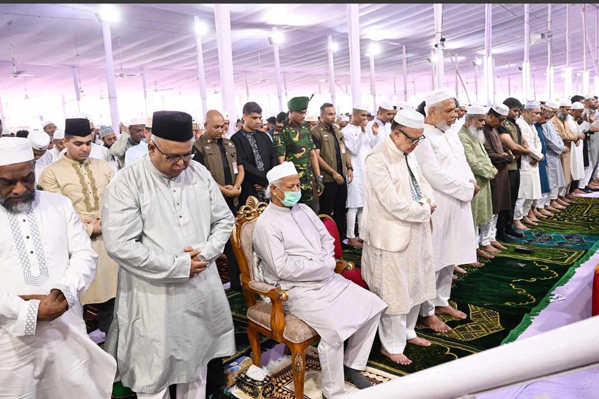 জাতীয় ঈদগাহে ঈদের নামাজ আদায় করলেন প্রধান উপদেষ্টা