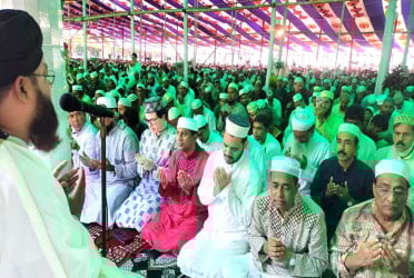 রাজবাড়ীতে ঈদের প্রধান জামাত অনুষ্ঠিত