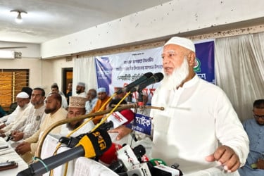 একাধিক আসন থেকে প্রতিদ্বন্দ্বিতা করার ঘোষণা জামায়াত আমিরের