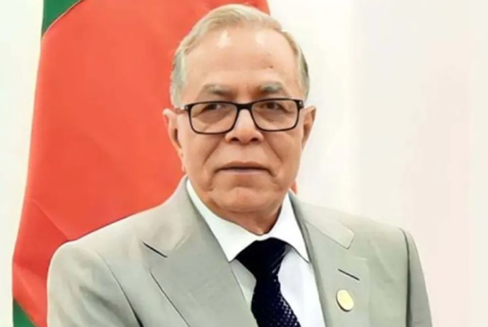 দেশে ফিরেছেন আব্দুল হামিদ