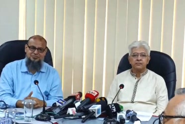 চামড়ায় কাঙ্ক্ষিত দাম না পাওয়ার কারণ জানালেন শিল্প উপদেষ্টা