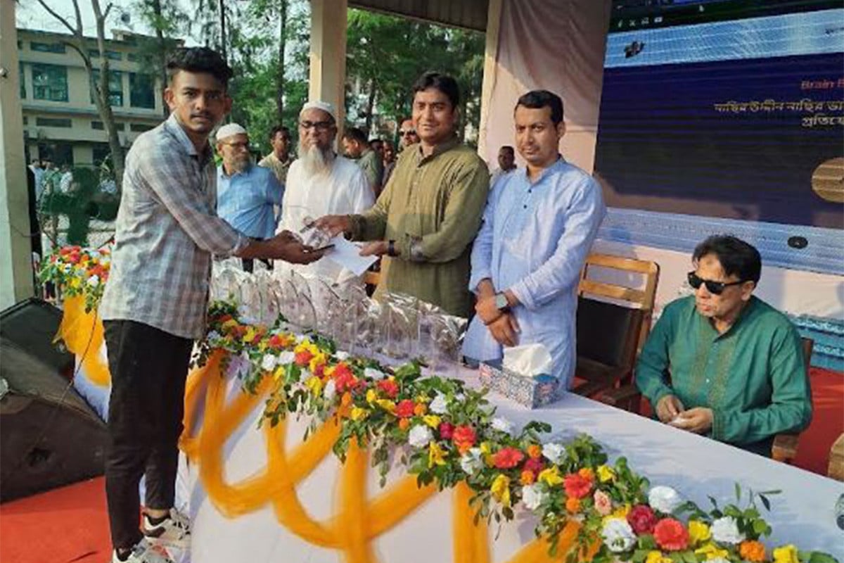 ‘দুটি রাজনৈতিক দলকে সুবিধা দিতেই এপ্রিলে নির্বাচন’