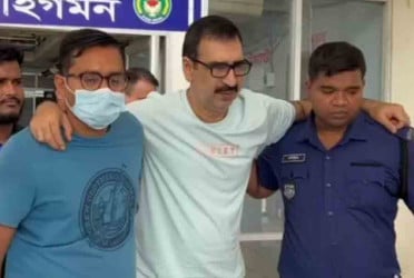 ভারতে যাওয়ার সময় গোপালগঞ্জ জেলা আওয়ামী লীগের সাধারণ সম্পাদক গ্রেফতার